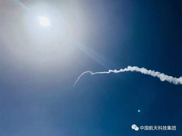 一箭五星！长征11号火箭首次“专车”发射成功