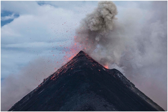 科学家研发预警新模型 超级火山的爆发或可提前预测